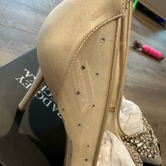 The perfect wedding shoe! - Picture 3 of 5